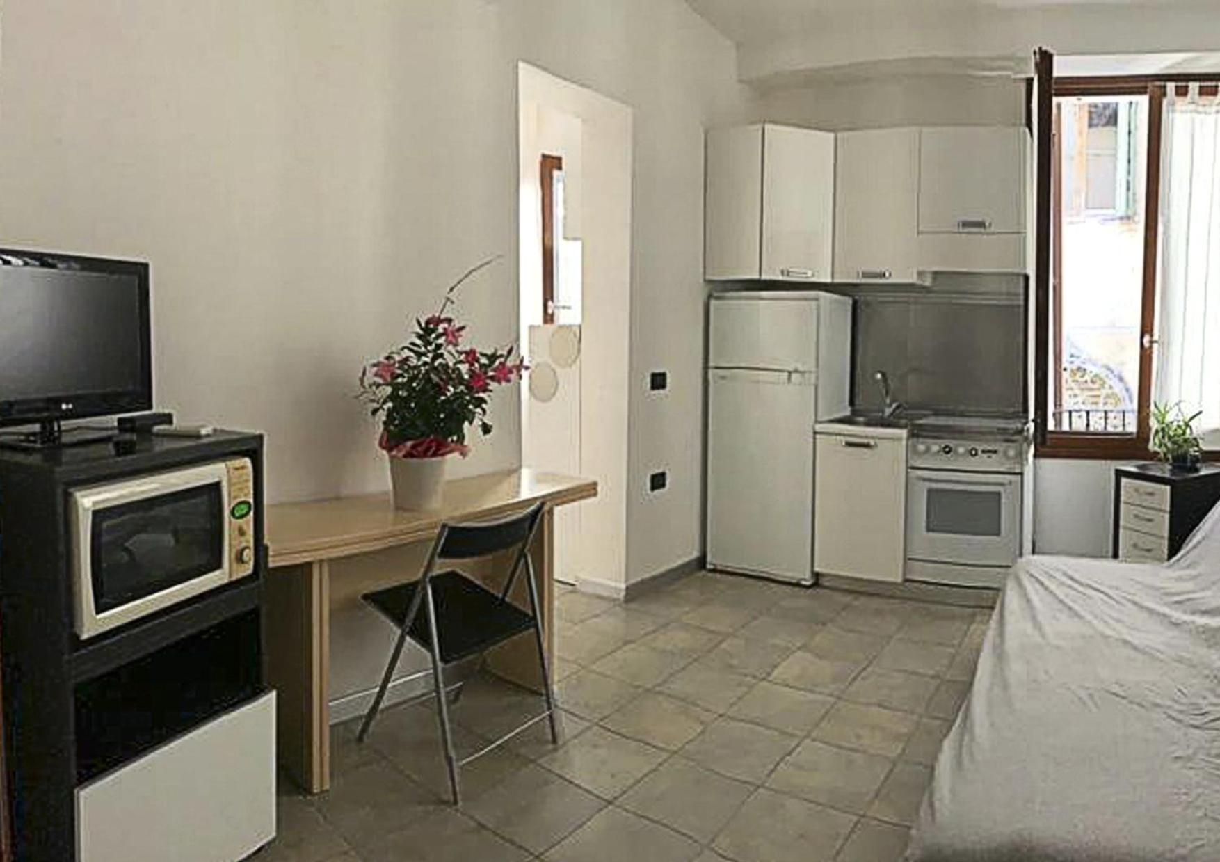 Casa Manuela Non Turisti Ma Ospiti Chioggia Exterior foto